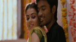 Idicha Pacharisi Song Lyrics