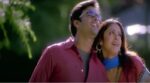 Entha Desathil Song Lyrics