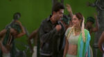 Pachai kili Song Lyrics