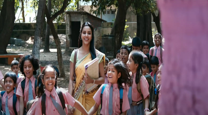 Un Paarvayil Song Lyrics