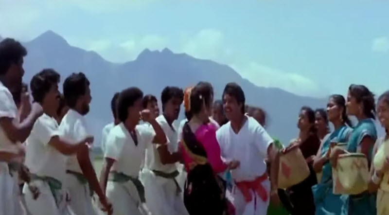 Usilampatti Penkutti Song Lyrics