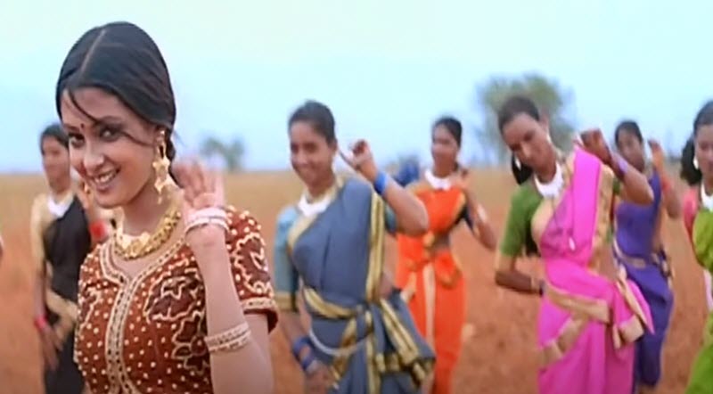 Chotta Chotta Female Song Lyrics