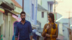 Yen Maraikiraai Song Lyrics