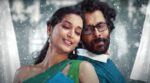 Uyir Urugudhey Song Lyrics