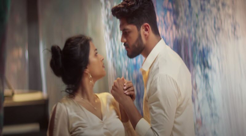 Naan Thoda Song Lyrics